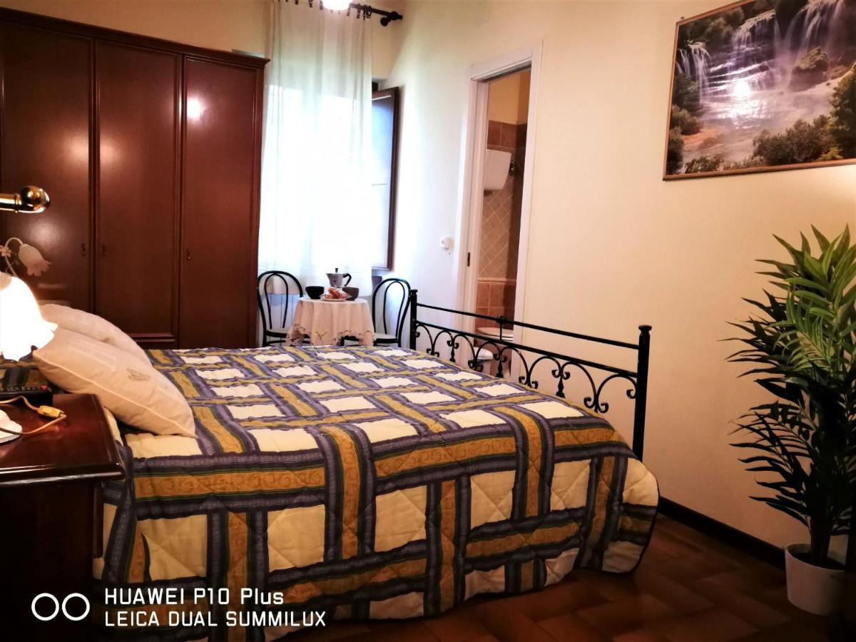 Villa Con Piscina Ασίζη Εξωτερικό φωτογραφία